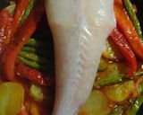 Foto del paso 4 de la receta: Cola de rape con verduras