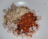 รูปขั้นตอนการทำที่ 8 ของ ก๋วยเตี๋ยวเกี๊ยวหมูต้มยำ (ฉบับเร่งด่วน)