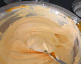 A picture of step 3 of Mango trifle.