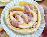 Foto langkah ke 3 dari resep Ham & Cheese Bread Garlic Butter.