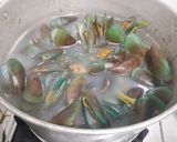 Foto langkah ke 1 dari resep Kerang Saus Padang (dengan jagung).