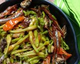 Foto langkah ke 3 dari resep Tumis Teri Bunga Pepaya.