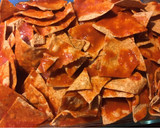 Foto del paso 3 de la receta: Chilaquiles rojos al horno