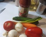 Paradicsomos zöldséges fusilli recept fázis 1 fotója