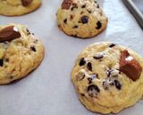 Foto langkah ke 4 dari resep Soft Baked Chocochips Cookies.