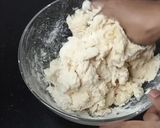A picture of step 4 of Mini chicken bread.