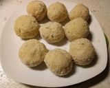 A picture of step 3 of Crab balls and hummus.