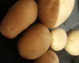 A picture of step 1 of Jeera aloo.