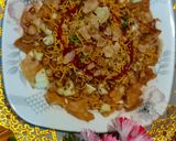 A picture of step 4 of Papri/papdi chat.