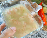 Foto del paso 4 de la receta: Ceviche fácil de gambas y aguacate