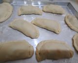 Foto langkah ke 3 dari resep Pastel isi kentang wortel.