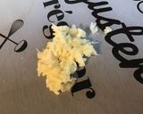 Une image de l'étape 2 de Crème de cèpes à l'ail et persil.