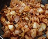 प्याज़ बेसन की सब्जी (pyaz besan ki sabzi recipe in Hindi) रेसिपी चरण 3 फोटो