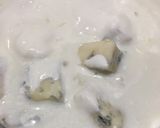 Csirkemell parmezános köntösben, kéksajtos metélttel recept fázis 1 fotója