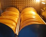 Foto langkah ke 7 dari resep Roti Sisir.