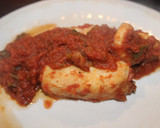 Foto del paso 15 de la receta: Merluza con gambas en salsa de tomate