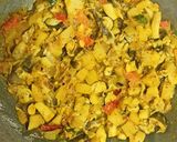 A picture of step 5 of Mushroom potato stir-fry in mustard paste.