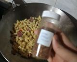 Foto langkah ke 4 dari resep Fusilli Aglio Olio Smoked Beef.