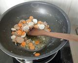 Foto langkah ke 2 dari resep Bakmie Goreng Sayuran.
