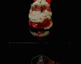 A picture of step 13 of Strawberry Parfait.