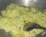 દુધીનો હલવો (Dudhi No Halwo Recipe In Gujarati) રેસીપી સ્ટેપ2ફોટો