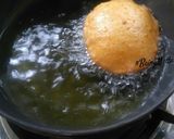 A picture of step 2 of Tomato Puri.