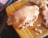 Foto del paso 6 de la receta: Pechuga de pollo rellena de quesos envuelta en tocino keto