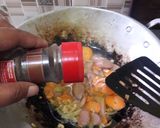 Foto langkah ke 4 dari resep Ca Brokoli Wortel Sosis.
