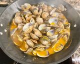 Foto del paso 6 de la receta Almejas picantonas a la marinera