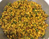 ચણાની દાળ ના સમોસા(Chana ni dal na Samosa recipe in gujarati) રેસીપી સ્ટેપ2ફોટો