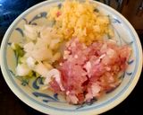Hình bước làm 2 của món Kho quẹt ‐ rau luộc