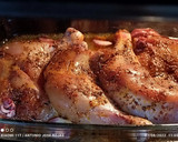Foto del paso 4 de la receta: Pierna y contrapierna de pollo al horno con cosas