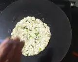 A picture of step 6 of Sabudana Thalipeeth.