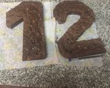 Foto del paso 5 de la receta: Torta de brownie con nueces y chocolates, ideal para cumpleaños!