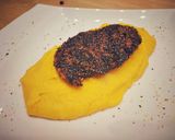 Une image de l'étape 5 de Escalopes de poulet panées aux grains de café, polenta et épices.