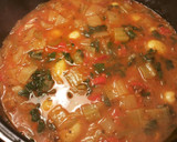 Foto del paso 18 de la receta: Estofado de patatas baby con acelgas y pimientos