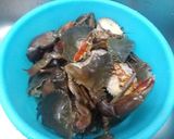 Gambar langkah 1 resipi Ketam masak lemak.