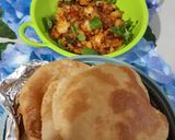 A picture of step 5 of Poori Aloo Masala.