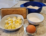 Foto del paso 1 de la receta: Galletas de turrón bañadas en chocolate blanco