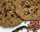 ज्वारीच्या पिठाचे थालिपीठ (मराठवाडा स्पेशल) (jowarichya pithache thalipith recipe in marathi) रेसिपी स्टेप 5 फोटो