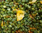 A picture of step 3 of Aloo and French beans.