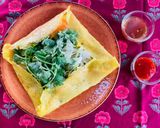 รูปขั้นตอนการทำที่ 3 ของ เครปญวนไส้ไข่ดาวเห็ดหอมและผักสด🧅🫑🥬Vietnamese Crepe with Egg and Fresh Veg and Herbs🌿🍅🥬