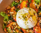 Foto del paso 2 de la receta: Ensalada de burrata y melocotón