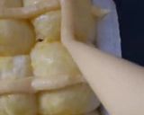 Gambar langkah 10 resipi Roti kentang kastard.