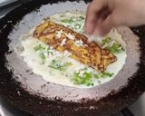 A picture of step 5 of Cheesey Lettuce Omelette.