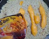 Foto langkah ke 2 dari resep Nasi Panggang Keju.