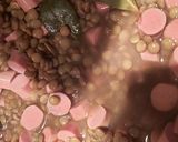 Pikáns lencsefőzelék,joghurttal,roppanós virslivel 🥣🥣🥣 recept fázis 3 fotója