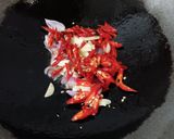 Foto langkah ke 2 dari resep Tumis Terong Ungu.