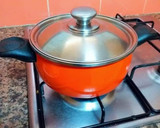 Foto del paso 6 de la receta: Chipirones frescos rellenos en salsa de cebolla y tikka curry