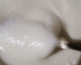 A picture of step 3 of Meethi dahi phulki.